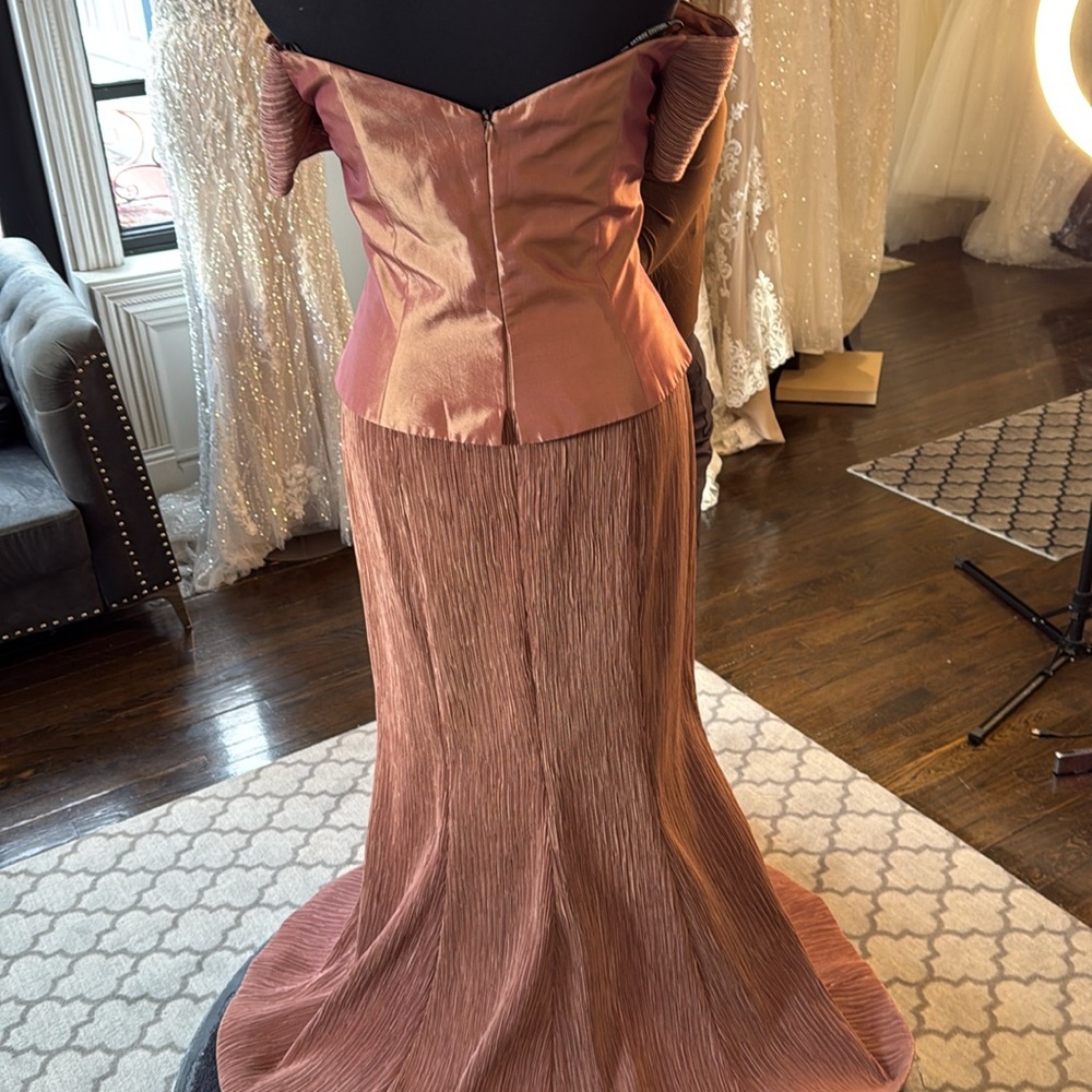 Daymor Couture - Picture 4 of 4